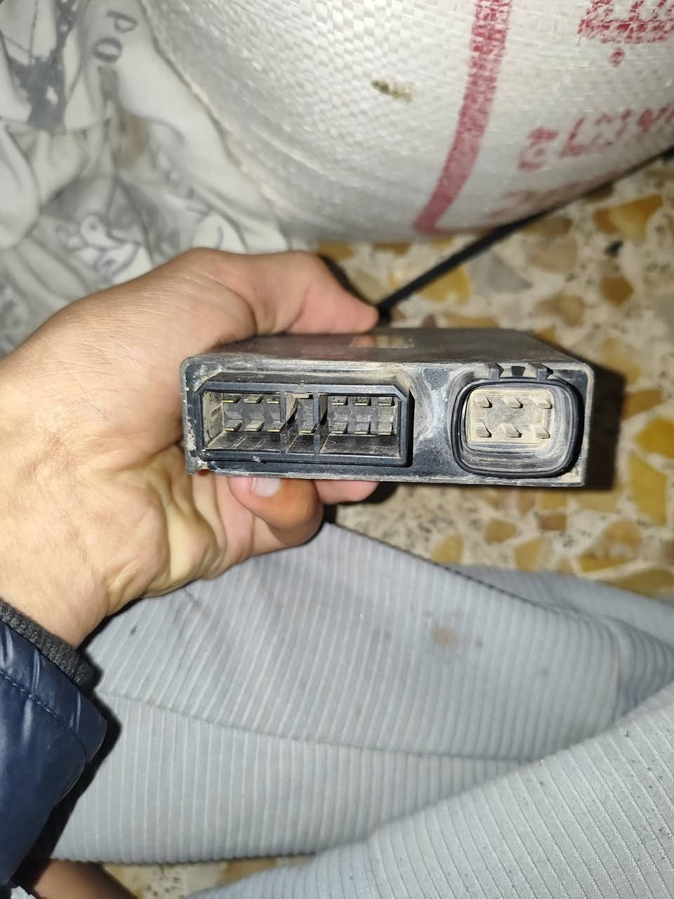 عقل و راديتر بطح كرستال ربع 250نضيف و يشتغل مال تفصيخ للبيع سعر قيم و اخذ خاص مفتوح و هاذ رقمي *********** و بي واتساب
