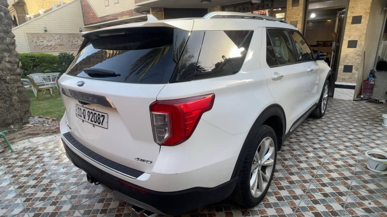 ♦️ اكسبلور بلاتينيوم 1/1 Ford Explorer PLATINUM

♦️الموديل : 2023 

♦️السعـر : 280 ورقة 💲 وبيه مجال

♦️ المـواصفـات ::
العداد : 105 الف كيلو
حجم محرك : 6 سلندر توين توربو
400 hp   3000 cc 
4*4 (AWD)
فتحة بانوراما
قيادة ذاتية
ويل قياس 21
عدسات اللايت متحركة مع حركة الستيرن
تحديد مسار مع رادار مانع الاصطدام
شاشة كبيرة
انارة led داخلية 7 الوان 
كشنات تبريد + تدفئة 
خزن كشن السائق 3 وضعيات 
كشنات خلفية تدفئة 
وجميع المقاعد كهربائية بالكامل 
بصمة تشغيل
بصمة  4 ابواب
تشغيل عن بعد (Remote Start)
صندوق شفط كهربائي
رادار امامي (تحديد مسار)
رادار جانبي (نقاط عمياء)
رادار خلفي (التحذير من الاصطدام) مع التوقف الذاتي
اوتو بارك
شفتات استيرن
استيرن تدفئة
سستم سماعات Bang&Olufsen
هاند بريك بصمة
اوتو ستارت Auto Start
اوتو ستوب Auto Stop
شاشة دشبول ديجيتال
كاميرا °360
حساسات 360 درجة
نظام الملاحة والخرائط (Navigation)

العنوان بغداد  للاستفسار 
*********** بغداد, العراق
