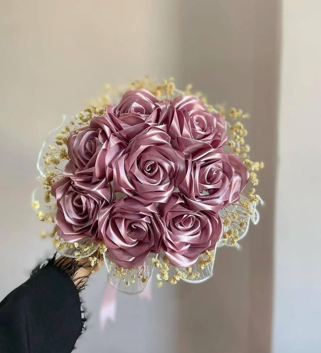 باقات ورد مصنوعة بإيديي، شغل مرتب وناعم، مناسبة للتخرج، الهدايا، والمناسبات الخاصة 🤍
الألوان حسب الطلب، والتنسيق حسب الذوق 🌸
للطلب والاستفسار خاص 💌


**إذا كنت صاحب هذا الإعلان وتريد حذفه لأي سبب، رجاءا أرسل رسالة إلى الدعم الفني**