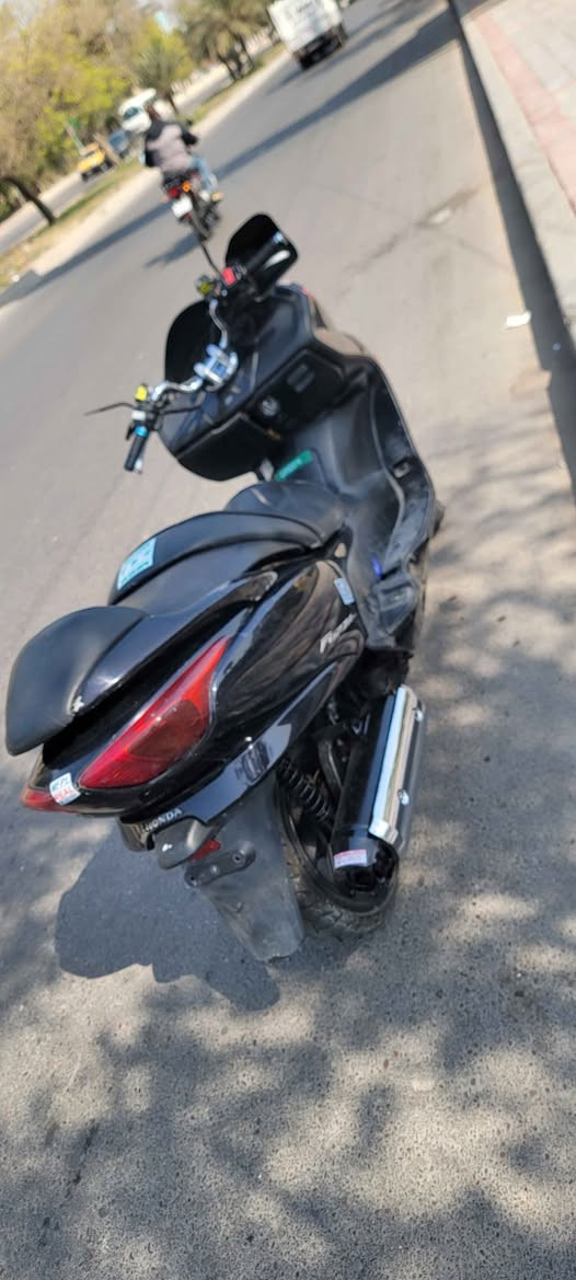 السلام عليكم شباب دراجه فورزه ٠٨ للبيه بيه نقص تريشه مكينه نضيفه كهربيات شغاله سعره ٧اوراق مكاني بغداد مدينه الصدر *********** بغداد, العراق
