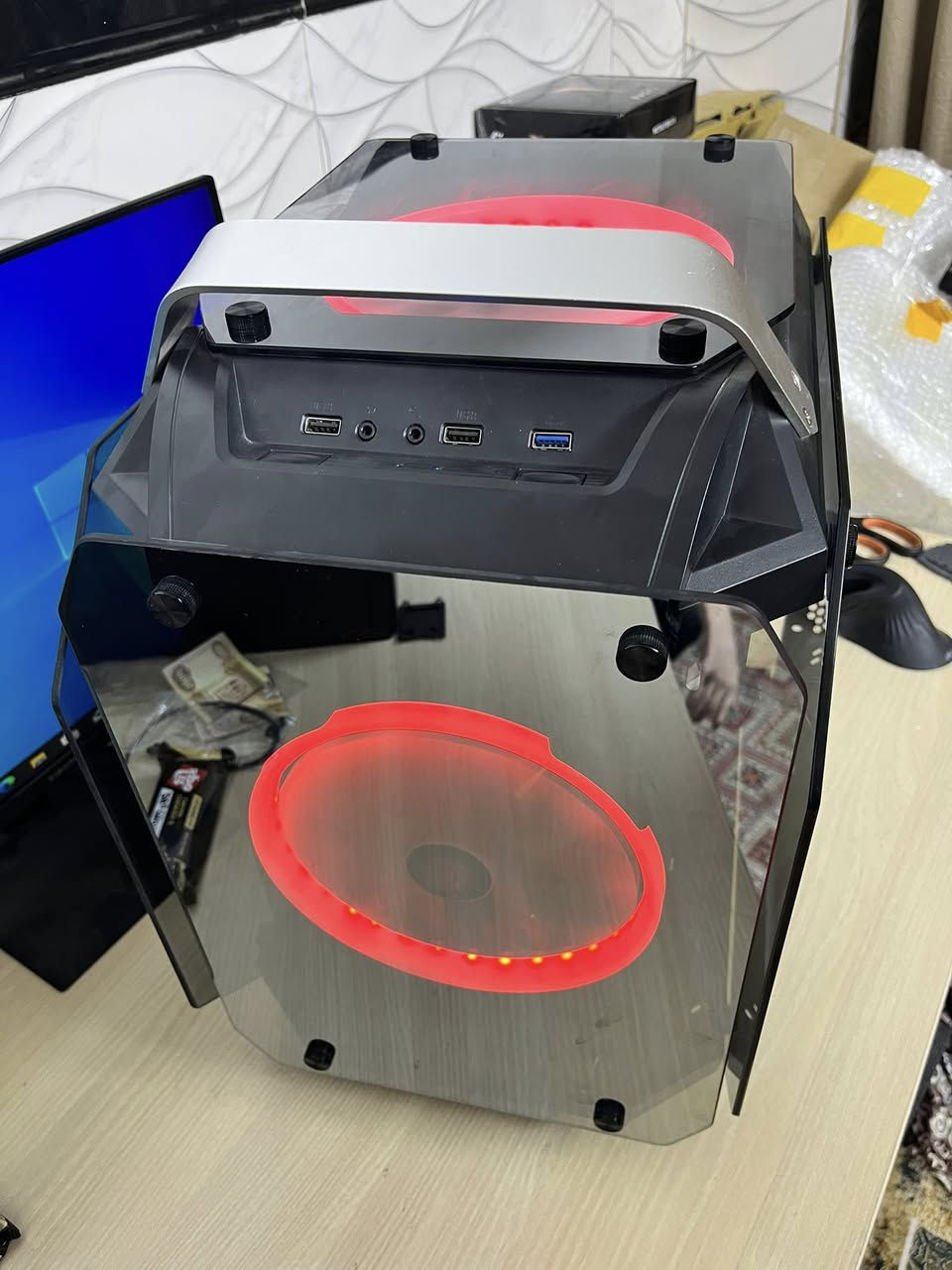 السلام عليكم 
السعر 400 الف
زيون 2650/V4
رام 16 / DDR4
هارد 512 SSD
كرت شاشة RX580 /8G
بورسبلاي 550 واط 
مكاني بغداد ويتوفر توصيل


**إذا كنت صاحب هذا الإعلان وتريد حذفه لأي سبب، رجاءا أرسل رسالة إلى الدعم الفني**