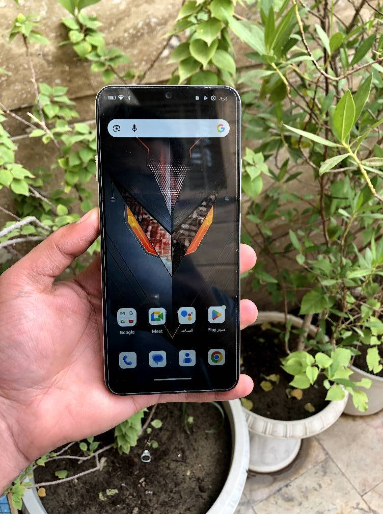 السلام عليكم جهاز c60 pro ذاكره256 رام 12 بطاريه 1000 شاشه120 هرتز 60  فريم الجهاز عملاق  سماعة قويه حيل  عبالك بلوتوث يدوم الشحن أكثر من 3ايام مكفول من كلشي بدون غراض السعر 180 الف العنوان بغداد البلديات متوفر توصيل رقم الهاتف *********** بغداد, العراق
