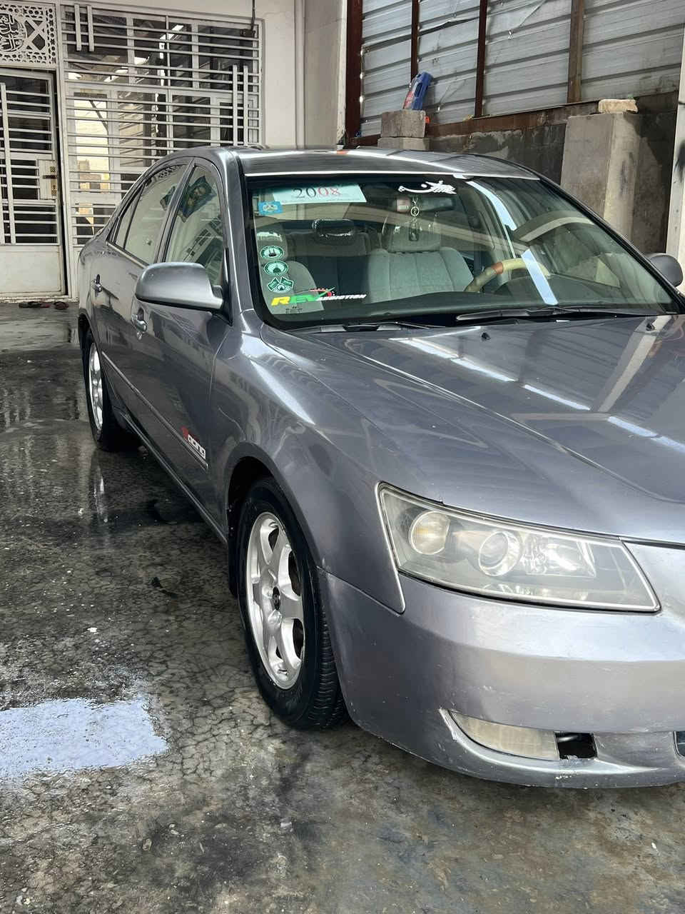 السلام عليكم للبيع سوناتا مديل 2007 سياره مصبوغه 
جماليه رقم بغداد مكينه 6 سلندر تبريد شغال سياره حلوه 
السعر(85) $ وبيه مجال رقم الهاتف *********** مكان سياره بغداد
