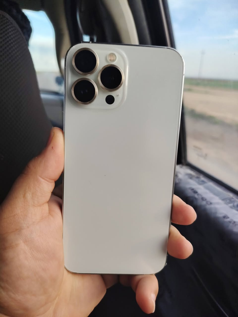 إيفون ١٣ برو ماكس نموذجm جهاز جديد بطاريه٧٩ بلادي ما مصلح بي أي شي وين متريد افحص ذاكره ٢٥٦سعر ٦٥٠ ألف رقم ***********
***********
