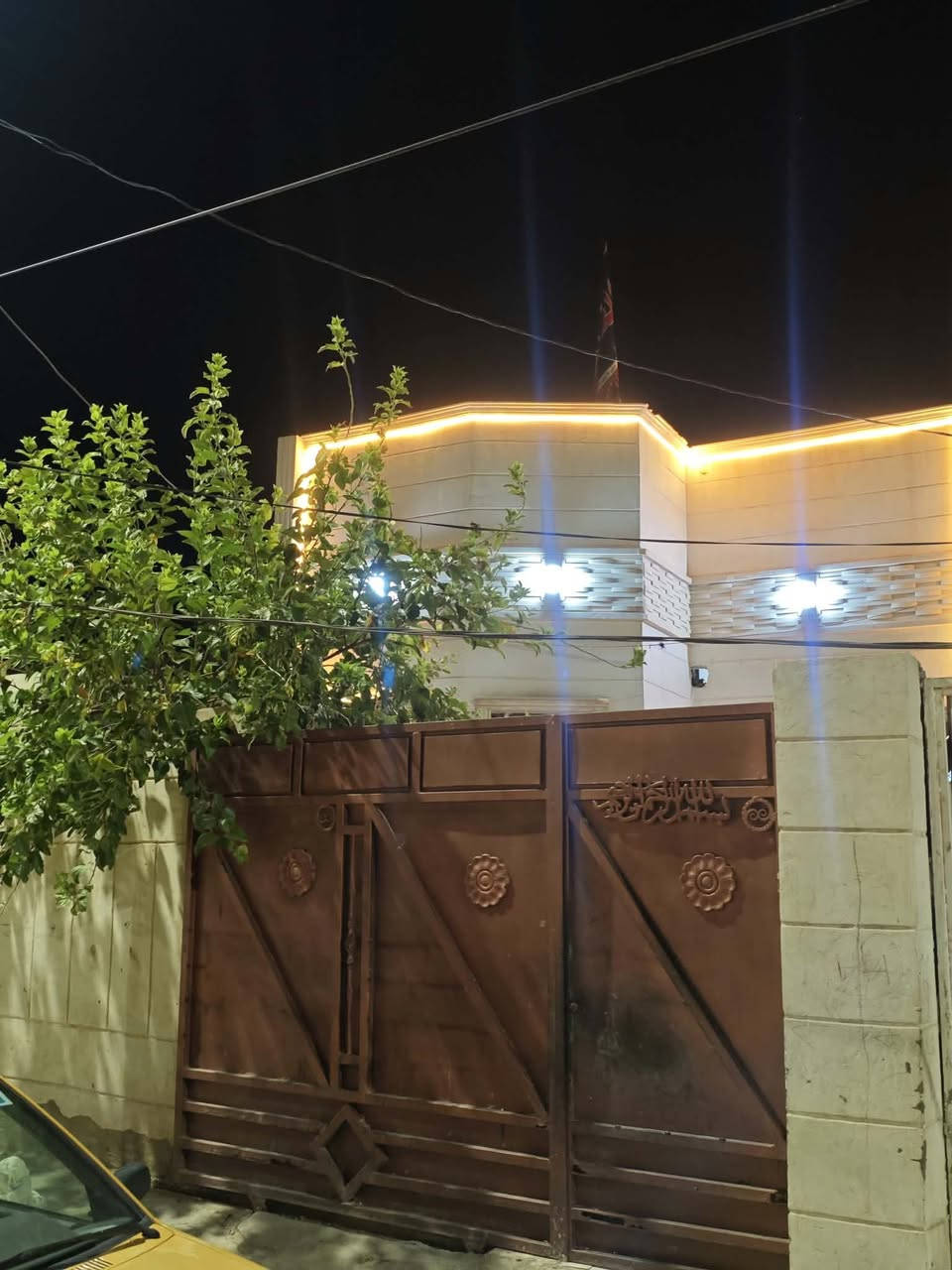 سلام عليكم دار للبيع مساحه 120 بناء جديد عنوان شافعيه قرب مدرسة الشهباء ***********
