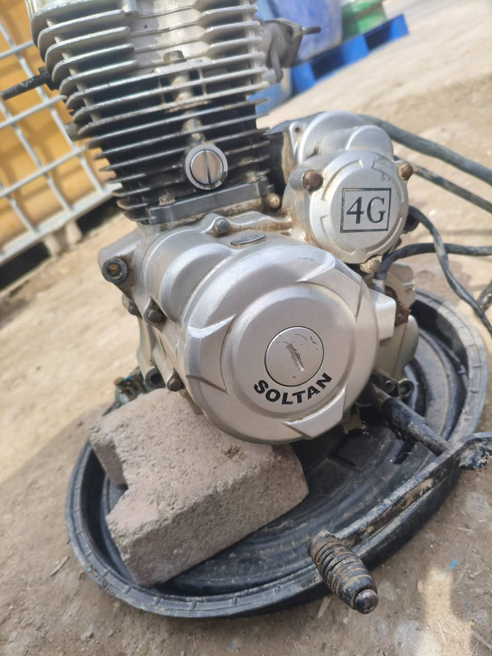 سلام عليكم محرك صلطان للبيع ستوتا 
‏‪0787 131 3038‬‏
125السعر
