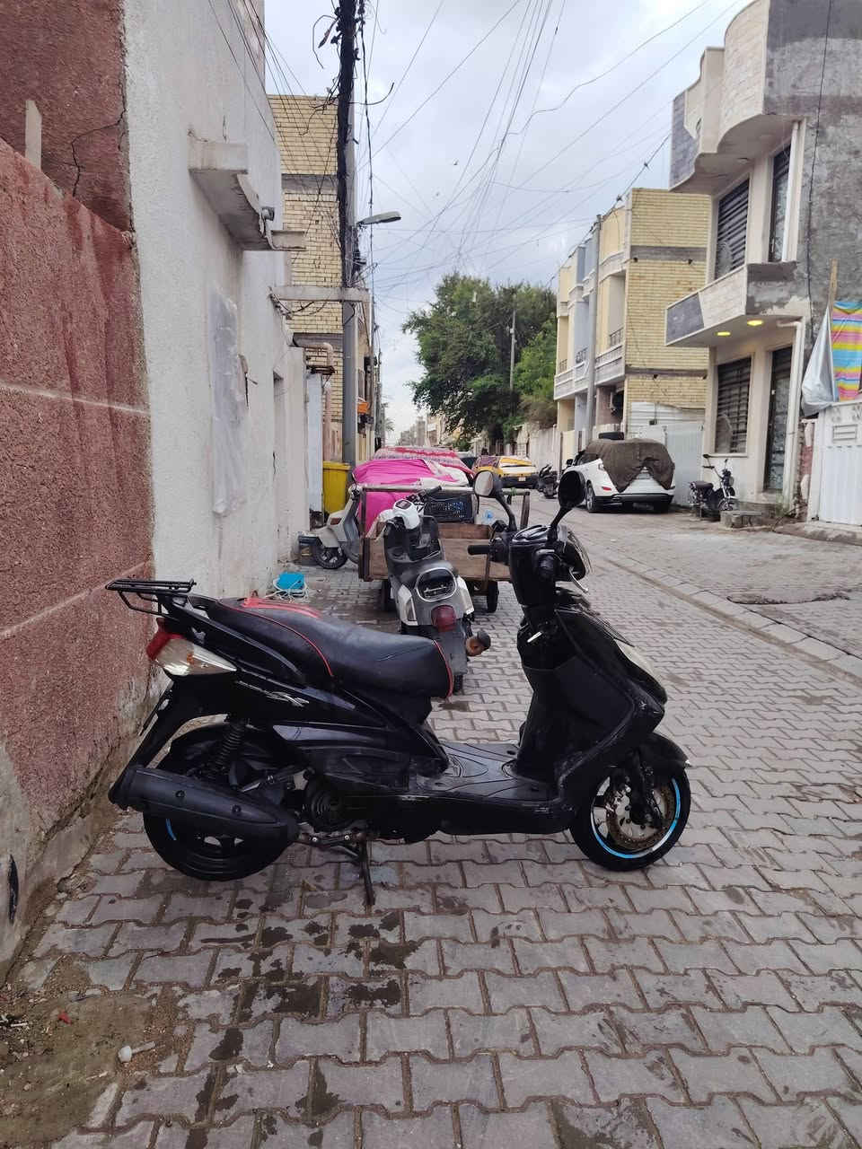 السلام عليكم سگنس ياباني نظيفه فقط التريشه اليسرى مكسروه
***********
