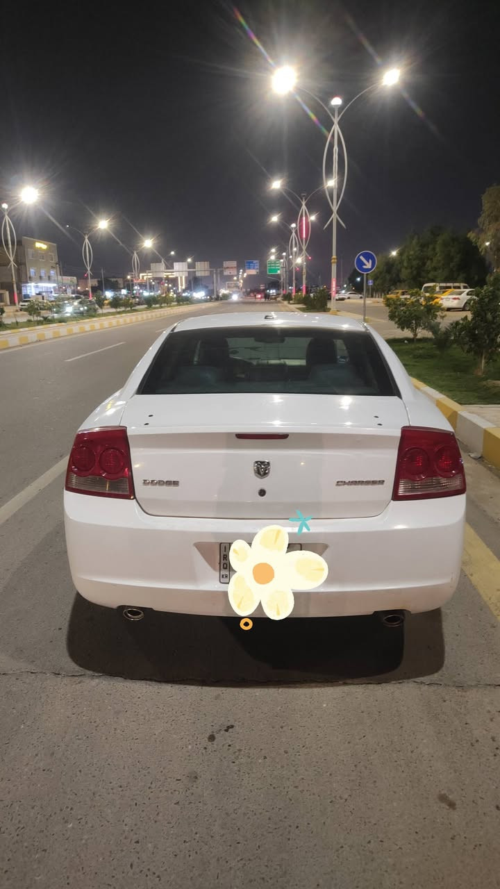 شارجر 2010 
رقم اربيل ب اسمي مداور ثاني يوم 
سنوية جديدة 2031
مكفولة محرك گير تبريد شواصي 
مصبوغة عام  الگشر شوف العين
السعر 95 وبيها مجال بسيط 
العنوان الناصرية مركز 
للأستفسار الاتصال 
***********
