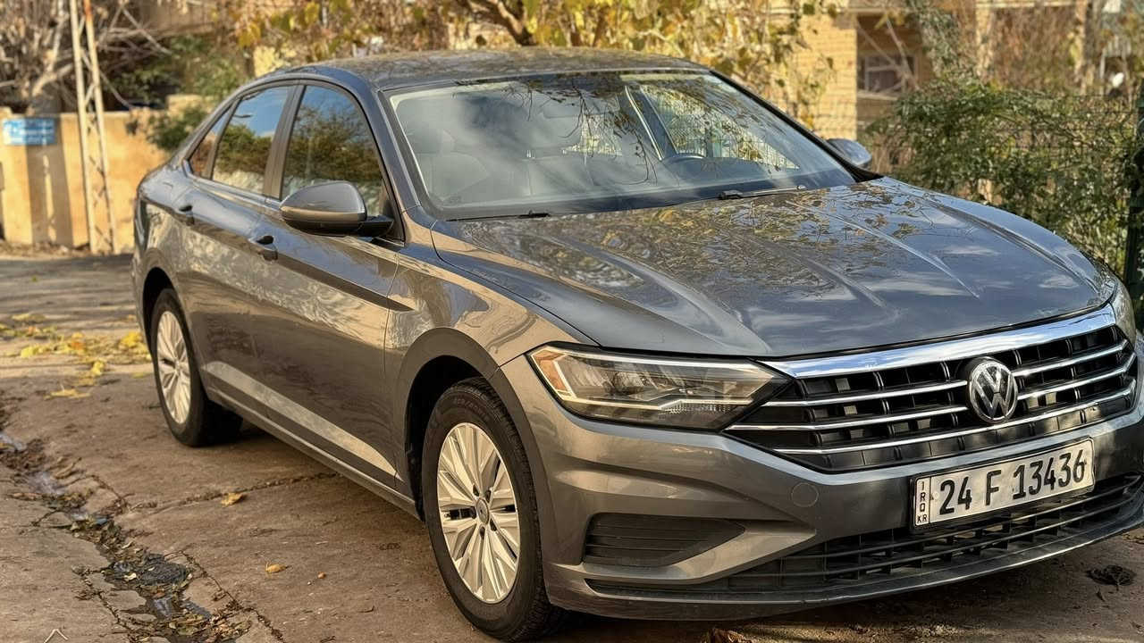 Jetta 2019 S
                                                  کێرو مەکینە شەرت
 ماصفات =شاشه كاميره -حساس رادار -بریك بصمە.                                       ا.                                      ايكو-تحديد سرعه-شغال
                                                سنک و پشت كەبس
‎سبوغ =دوو دەرگە + بوستەك چاملغ پشتێ
‎ئێڕباگ =هەردوو دکمە 
                                               چوون= 151مايل
                                                  غرامات = ١٤٠ هزار 
                                         تلفون =***********
