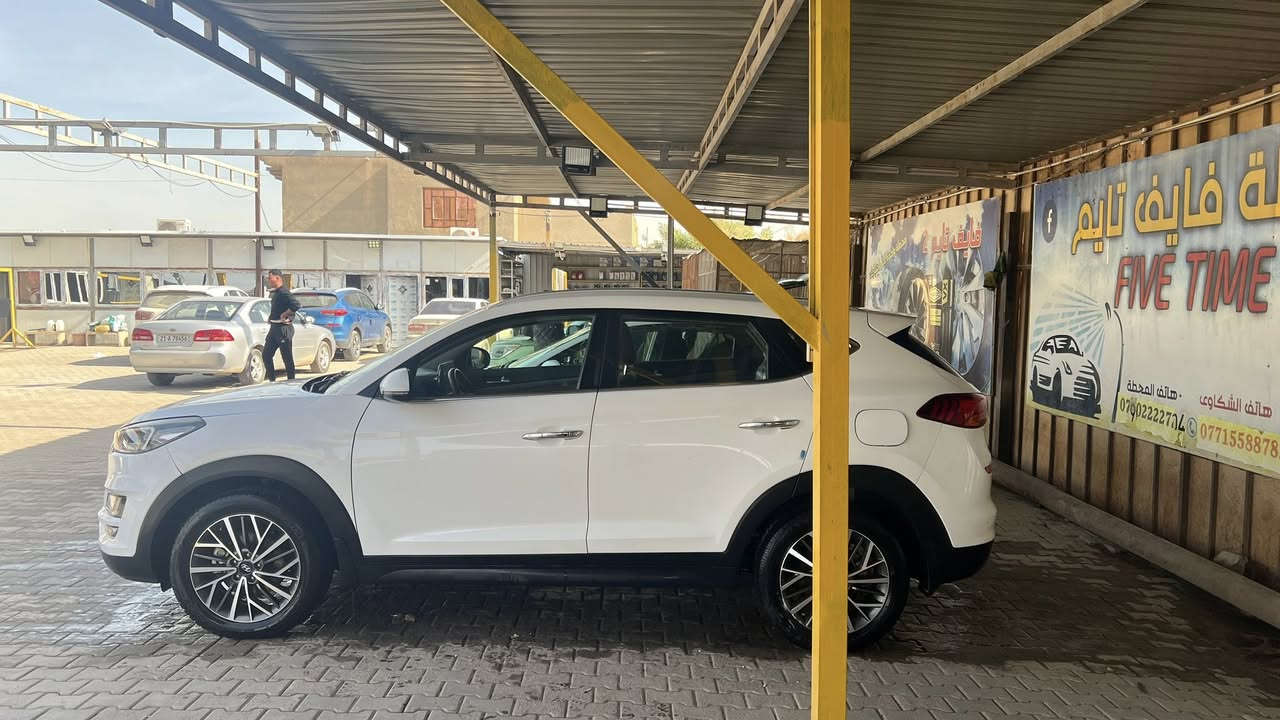 السلام عليكم
توسان 2020 خليجي ماشية 103 رقم بابل باسمي سونار مرفق بالمنشور
بصمة تشغيل وكراسي كهرباء وحساسات خلفية 
مكينة وكير كفالة عامة
تبريد ثلج وحدادية كفالة
السعر 178
للتواصل ***********
