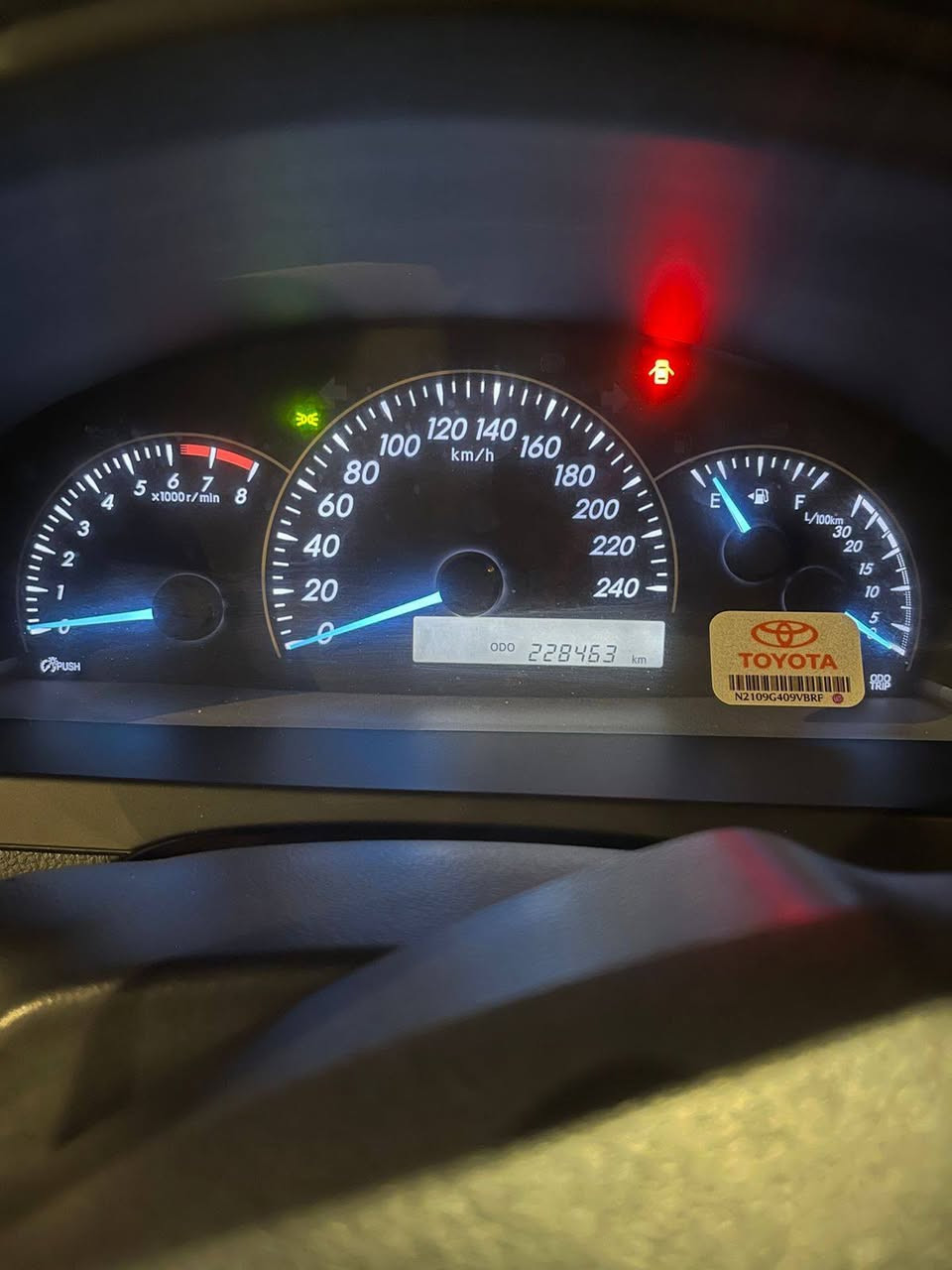 كامري ٢٠١٥ خليجي 
مشي 228000
اربع قطع صبغ 
موصفات 
١- حساسات 
٢-كامره 
٣-شاشه جديدة
٤- كشنات جلد 
٥- تثبيت سرعة 
٦- تحكم استيرن 
٧- تبريد تدفأ 
كير مكينة كفاله
السعر 133$ و بيه مجال
***********
