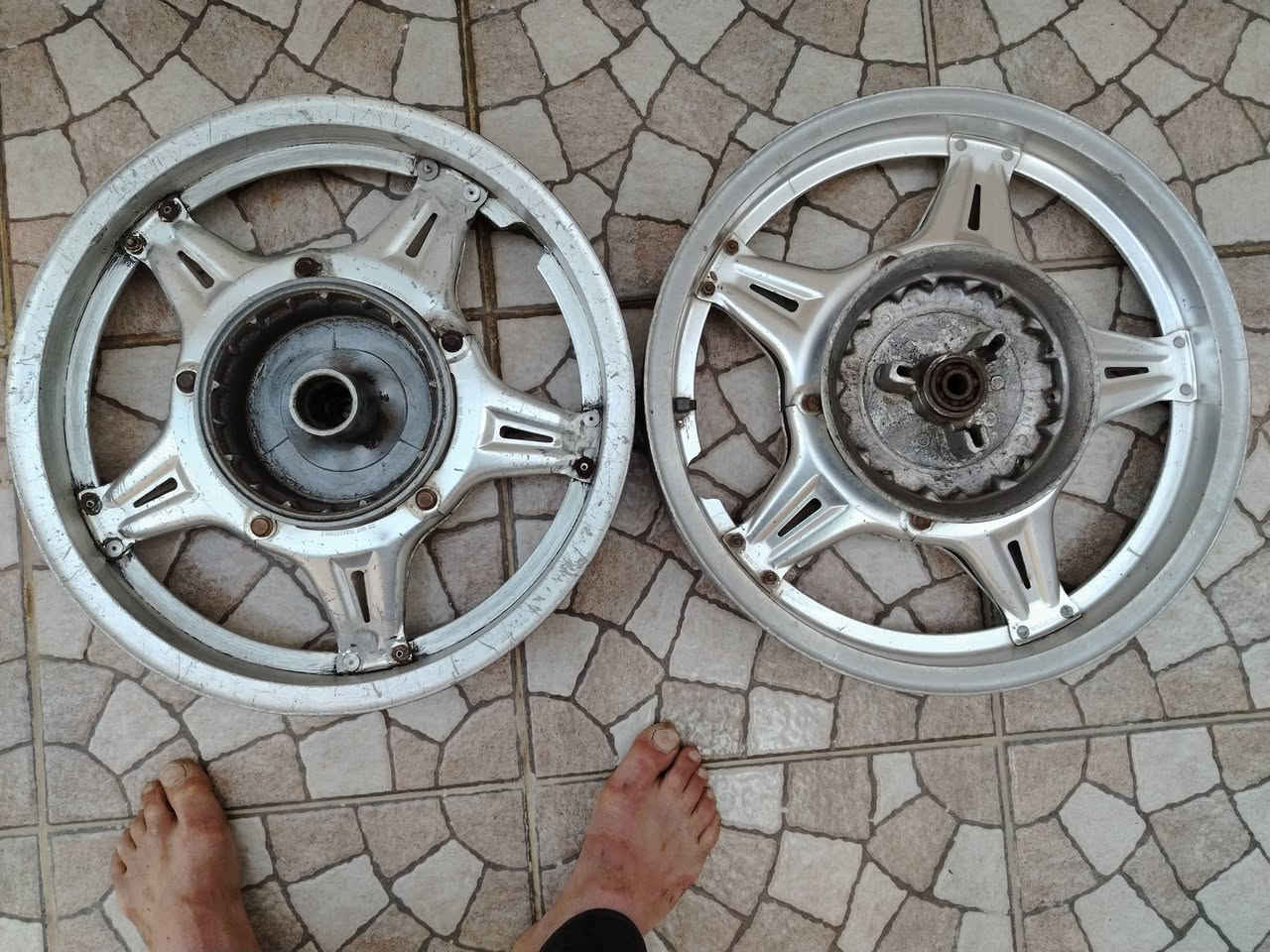 ويل كب ٨٢ امامي وخلفي للبيع اتصل على *********** موجود توصيل
