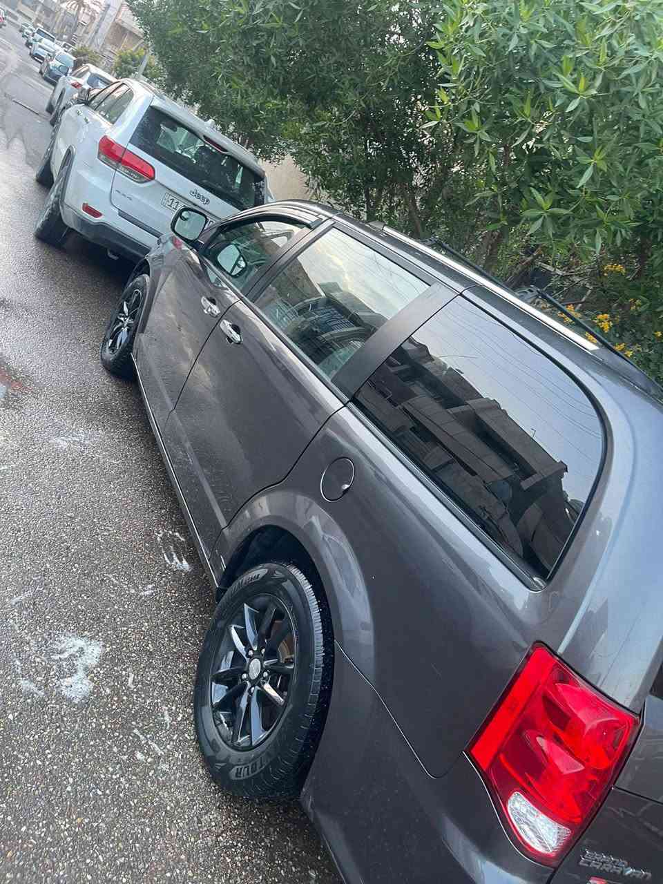 السلام عليكم كرفان 2019رقم بغداد جيتي فول مواصفات 
1بصمة
2كشن كهرباء 
3بيبان كهربائية
4بردات بلادي
5 3احصنة 
6 تشغيل عن بعد 
7كشن جلد منفصل 
حادث جاملغ وبنيد فقط بدون دواخل مكينة كير تبريد صدر جاهزة باسمي السيارة معايزهة شي تراي وين ميعجبك استخدام شخصي السعر 188 مجال بسيط مكاني بغداد حي العامل ***********
