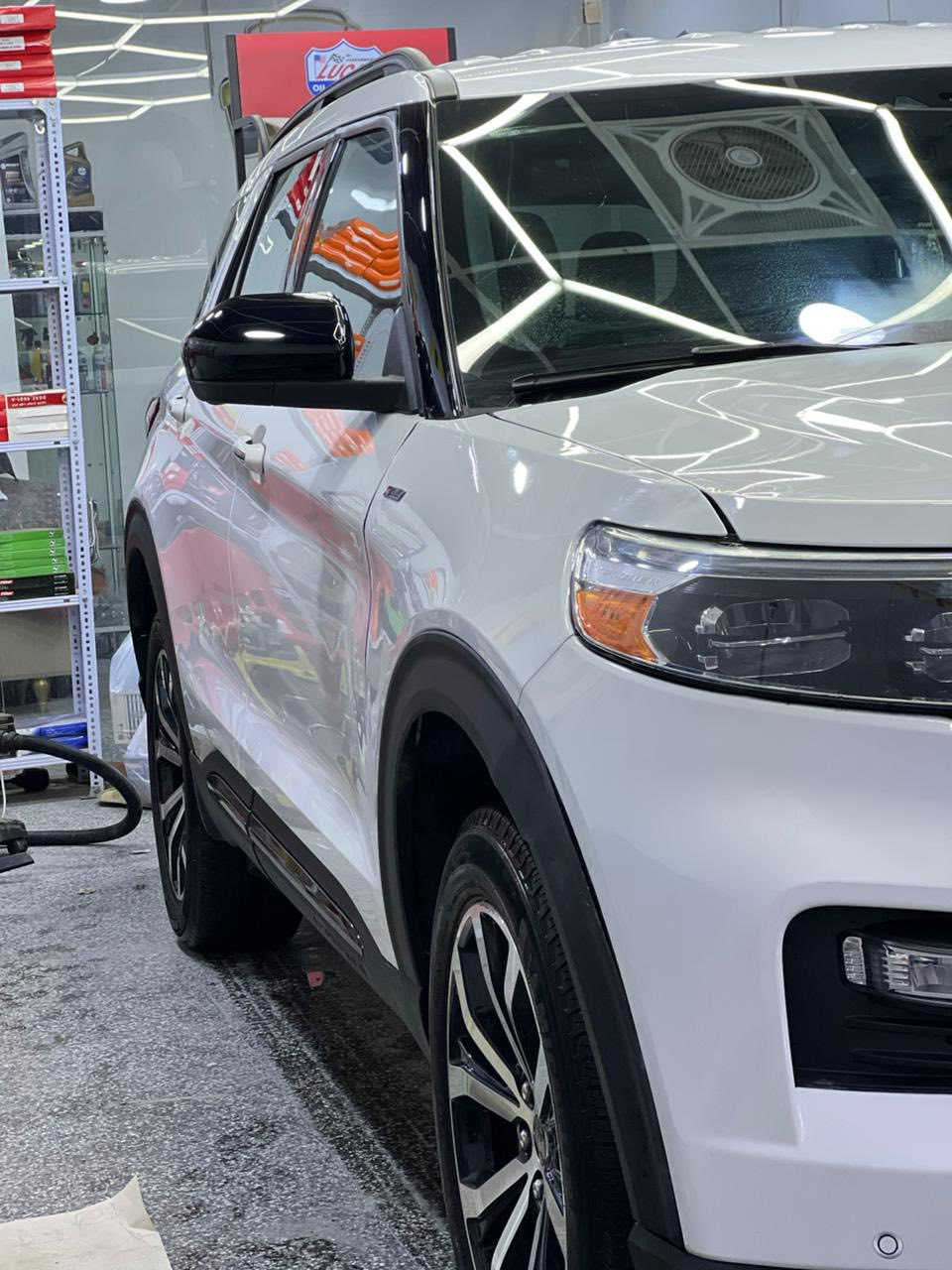 السلام عليكم فورد اكسبلورر 2023 زقم بغداد فئك stline
ضربتها موضحه بالصور بدون صبغ فقط تبديل بالشاصي الايسر واللغد
سعرها 215
***********
