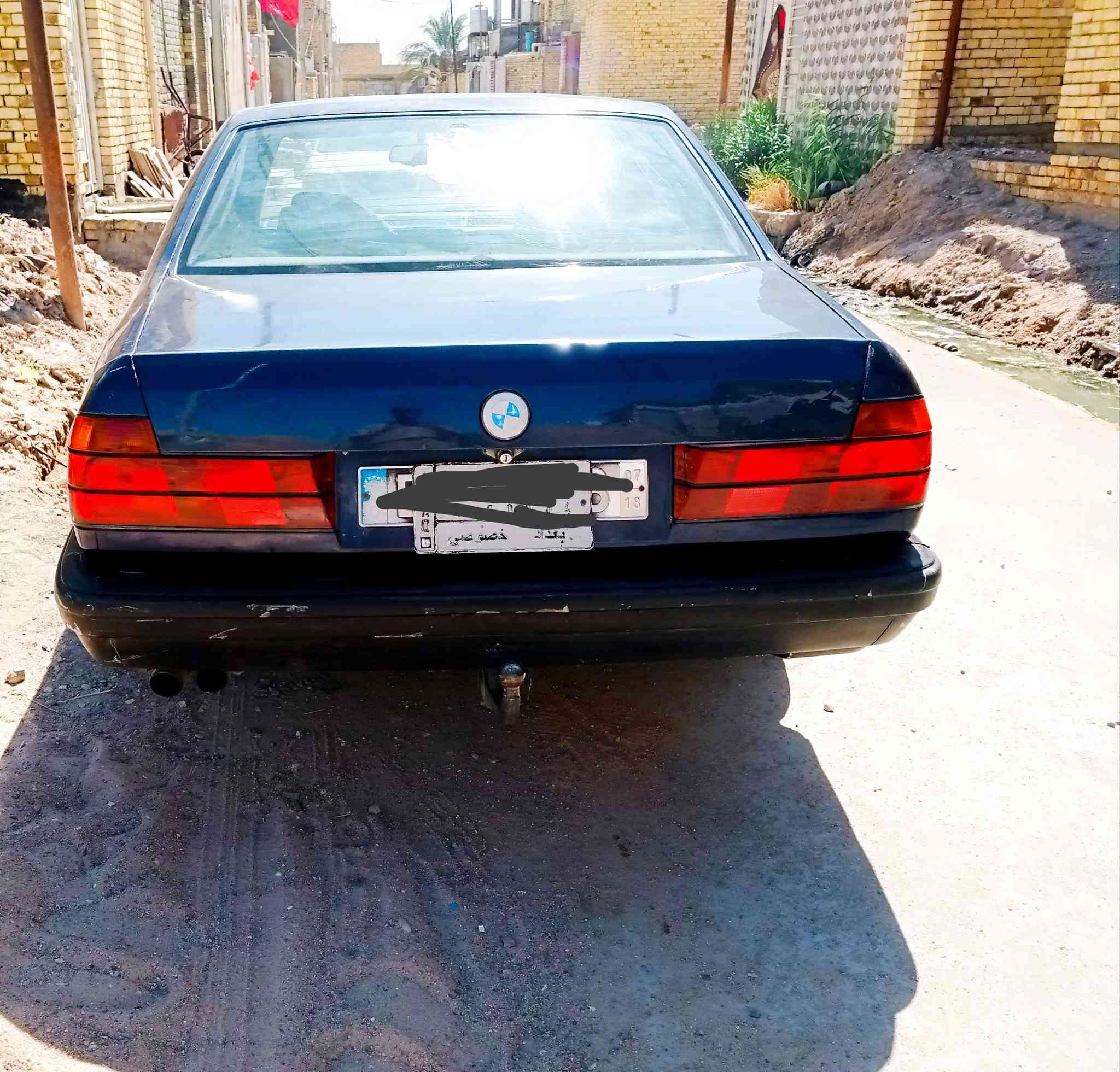 السلام عليكم 735 BMW  للبيع فقط، موديل 1991 سنوية لغاية ال 27  راعيهه موجود سياره نضيفه لايتات وبك لايتات جدد، دسكات بريك امامي جدد،  ومحركها 3000 البلادي وگير عادي،رقم بغداد مميز السعر 50$ وبيهه مجال المكان ناصريه قضاء الرفاعي للاستفسار الاتصال على الرقم ***********.
