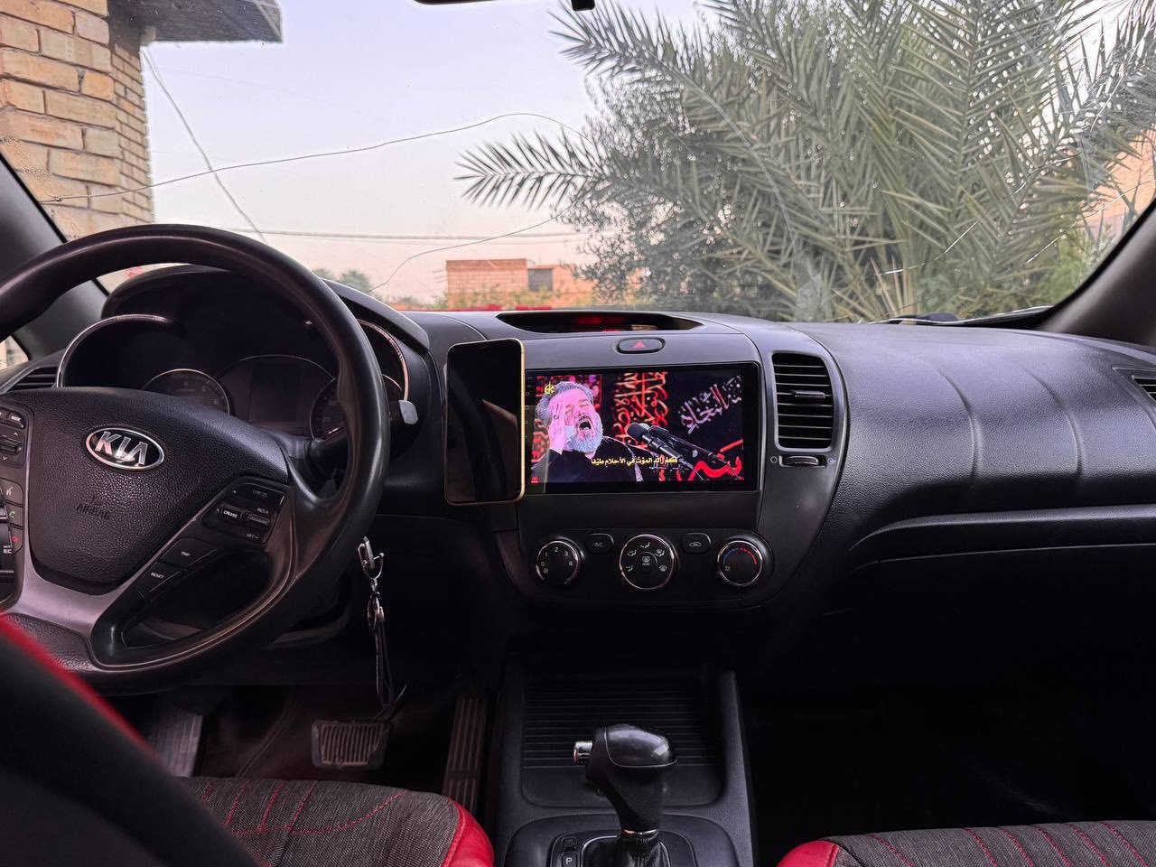 كيا فورتي ٢٠١٥ وارد امريكي
محرك الفين دوش 

شاشه اندرويد 

تحكم استيرن 

مانع انزلاق

اشاير بالمري  

نضام ABS

منضومة راديتر جديده 

بيه ثلاث قطع الجاملغ الخلفي  والبنيد مصبوغ 

الباب الخلف السايق مبدله 

السعر ١٠٥  وبيها مجال

يرادله شويه ترتيبات

***********
