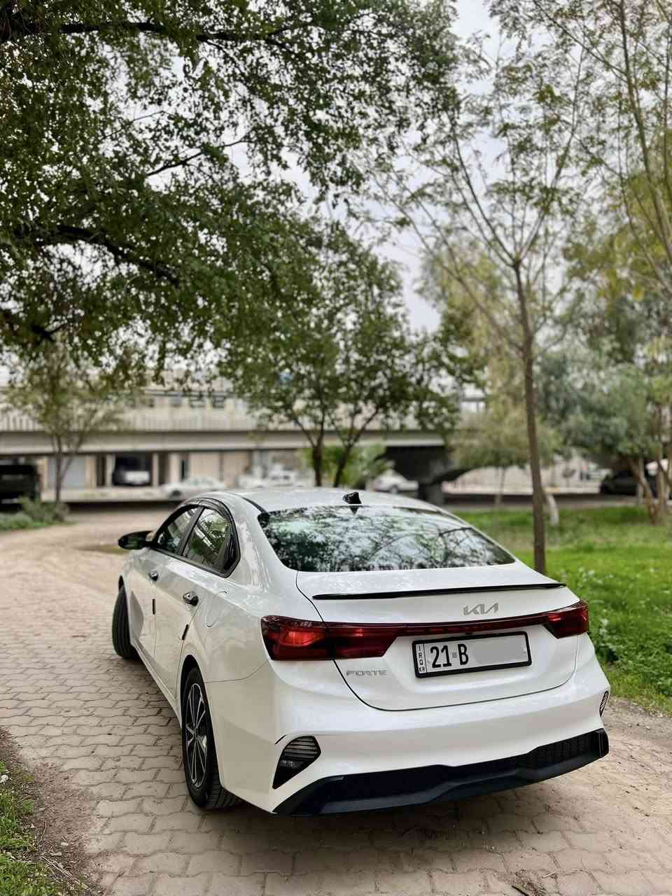 السلام عليكم
كيا فورتي 2023 LX وارد امريكي 
حادث سطحي جداً  بدون دواخل بدون ايرباكات وقطعها كلها بلاد
تعديل نص جامرلغ سكن امامي مع صبغ ربع بونيد فقط وهذا رقم الشاصي3kpf24ad5pe538630 السيارة جديدة جداً
المواصفات: 
تحديد مسار 
تحكم ستيرن 
شاشه كار بلي
داخل لونين اسود ورصاصي
بلاجكتور 
مانع انزلاق
٣ انضمة قيادة
كامره دوارة
مثبت سرعة
قيادة ذاتية 
محرك  2000 دوش
رقم سليمانية سنوية ل2029 هزة جديد السيارة بأسمي تحويل او وكالة  ماشية 51 الف كيلو ومعها بطاقة بانزين
السعر 160 وبيها مجال بسيط للشراي 
مكان السيارة كركوك للأستفسار *********** السيارة للبيع فقط
