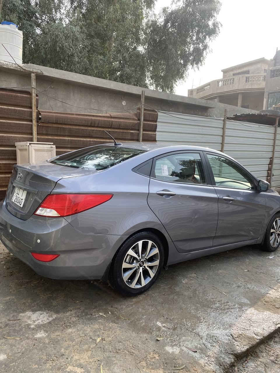 السلام عليكم اكسنت مديل ٢٠١٧ رقم بغداد وارد امريكي مكفول من تبديل وصبغ دعاميات فقط ماشية ٦٦  الف  بسمي ثاني يوم تحويل السعر ١٠٥. رقمي ***********
