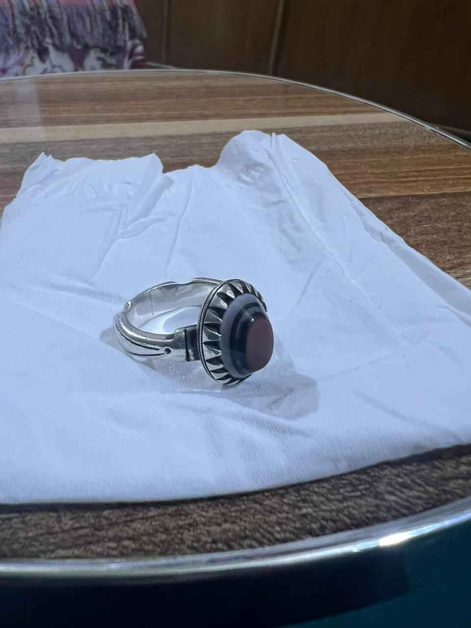 خاتم جزع يماني طبيعي ذمه خامه نوادر جامده عين حمره فضه ثقيله صياغه يدويه السعر 100 الف مع التوصيل البصرة, العراق


**إذا كنت صاحب هذا الإعلان وتريد حذفه لأي سبب، رجاءا أرسل رسالة إلى الدعم الفني**