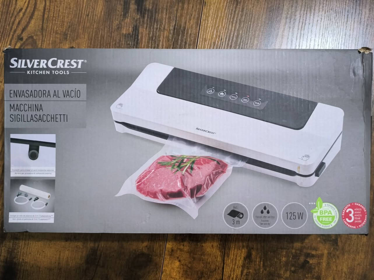 جهاز تغليف الأطعمة Silvercrest
يحفظ الأغذية طازجة وتوفير المساحه بتفريغ الهواء السريع😋..

 السعر 15 الف فقط

يوجد توصيل لجميع محافظات العراق ⚡ 
التواصل معنا ( خاص ، واتساب ) 
الرقم ***********
