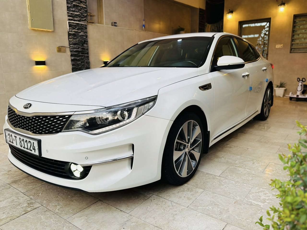 اللهم صل على محمد وال محمد
السلام عليكم إلى عشاق الجديد 
رجاء مكلف بلنشر كيا اوبتيمه موديل 2017 خليجي اخت زيرو 0️⃣ 
فول مواصفات اعلى افه ماشيه 100الف كفاله عامه ضربه وصبغ وتبديل وفتح وبارد بيه  كتاب فحص من كريم حسون سياره جديده جدا مواصفات
بصمه كشنات جلد لد امامي وخلفي 
حساس امامي وخلفي كشن خزن 
كشن كرهباي بردات خلفيه بلاد شاشه كأمره بلاد ترحيب بصمه ابواب 
يدات نكيل بلاد داخل والخارج دواخل صاج بلاد فول تحكم استرين شفتات بلسترين تبريد خلفي دمام امامي وخلفي بلاد مرايات شفط قلاب 
5 ويل كب محرك 2400 دوش شرط ما مفتوح بيه برغي بعد بيه هوايه مواصفات جاهزه من كلشي كير ومكينه وحداديه وتبريد ثلج تخم تاير جديد سياره ترايه شرط زيرو مال جناي ماعوزه برغي وياه بصميتن كتلوكات مال الشركه رقم بغداد دولي بسمي سنويه جديده لغايه 2030مشروع وطني السياره الناصرية 
الزيتون الشراي يتصل على صاحب السياره 
***********
