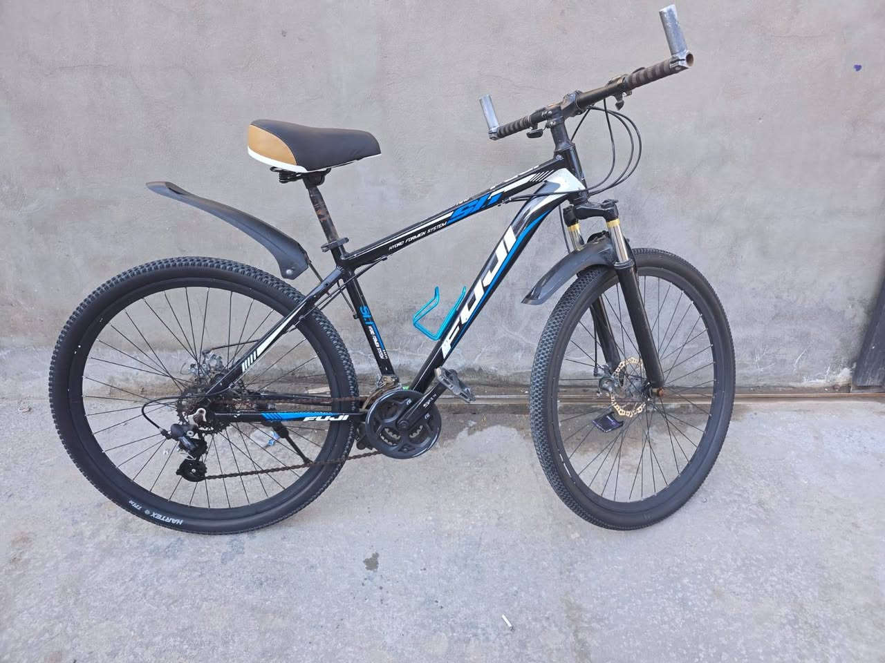 السلام عليكم
بايسكل فوجي ياباني جبلي بسعر 100الف

موقع بغداد الكمالية

0773 272 4265 رقم التيلفون
