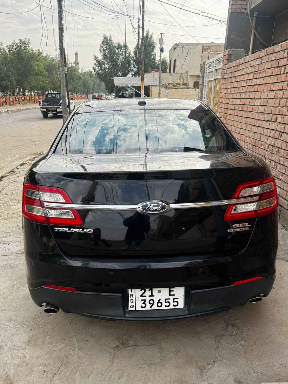 سلام عليكم فورد تورس موديل
2019 سياره جديده بمعنه الكلمه بيهه بخشم البنيد شبر والجاملغات كلير بدون حادث شرط
السياره كلهه شرط مكينه كير مكفول تخم تاير 
سياره جدأ جديده السعر 155وبيهه مجال مكاني بعقوبه ديالى رقم سليمانيه بسمنه 
***********
