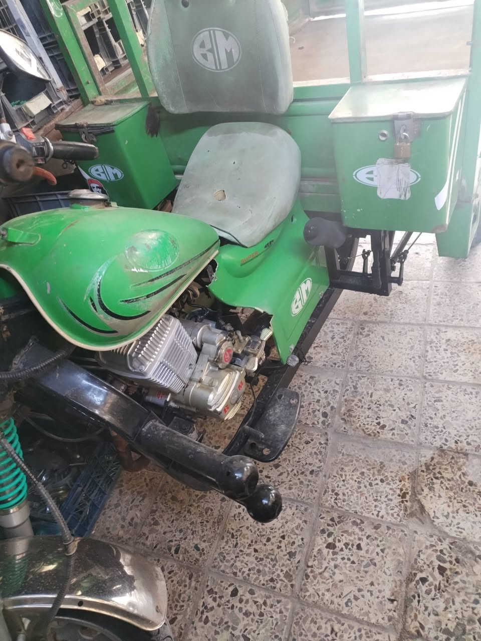 سلام عليكم ستوته للبيع كامل ونضيفه موديل 21 اورق كامله والاستفسار على هذه ***********
