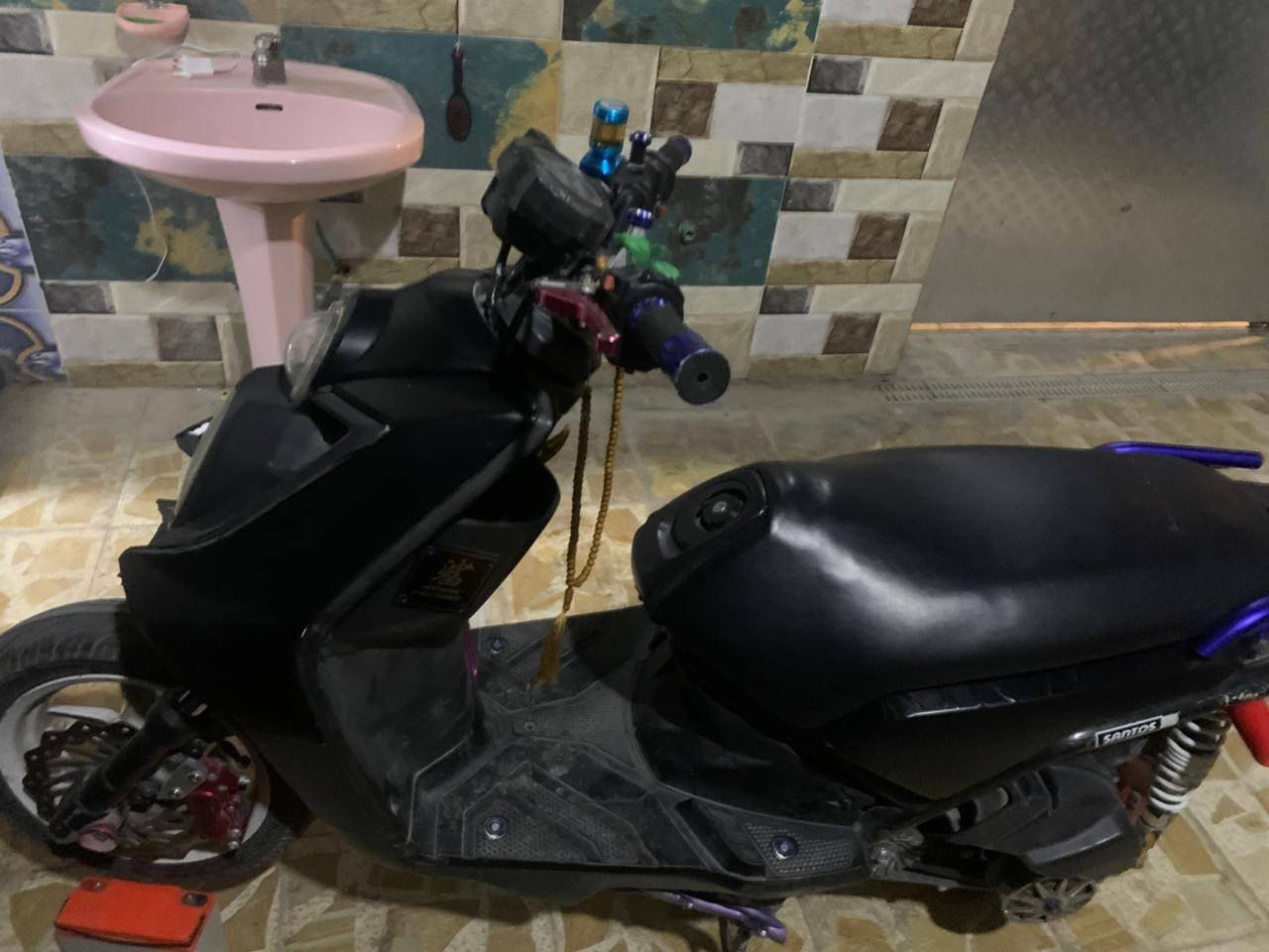 السلام عليكم شباب دراجه سكنس جبلي البيع 2014السعر 750وبيها مجال  المكان جسر دياله ***********
