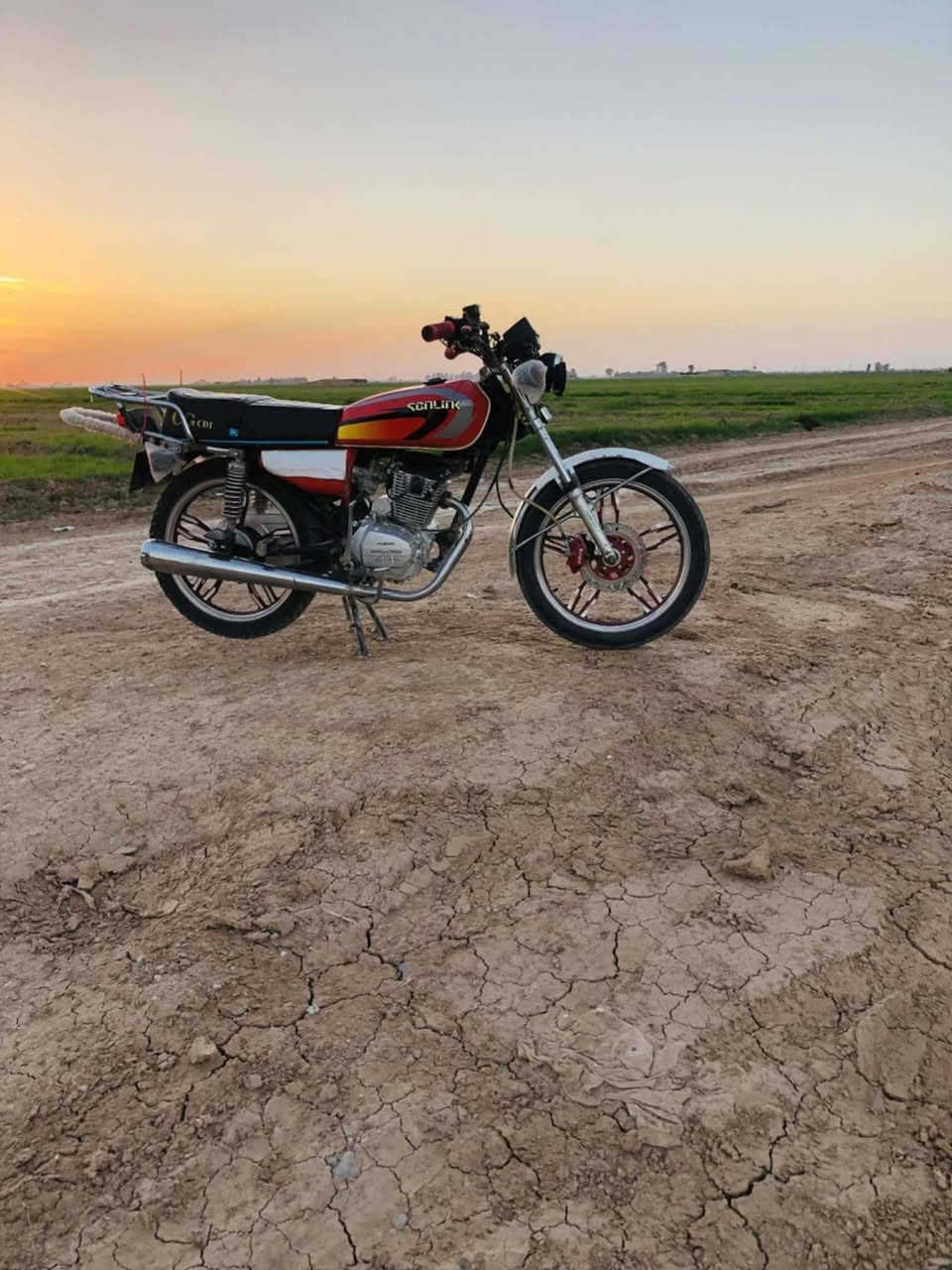 للبيع موديل 23 فول نشاط. كهربائيات شغاله كامل. السعر 525 العنوان حويجه حي العسكري


**إذا كنت صاحب هذا الإعلان وتريد حذفه لأي سبب، رجاءا أرسل رسالة إلى الدعم الفني**