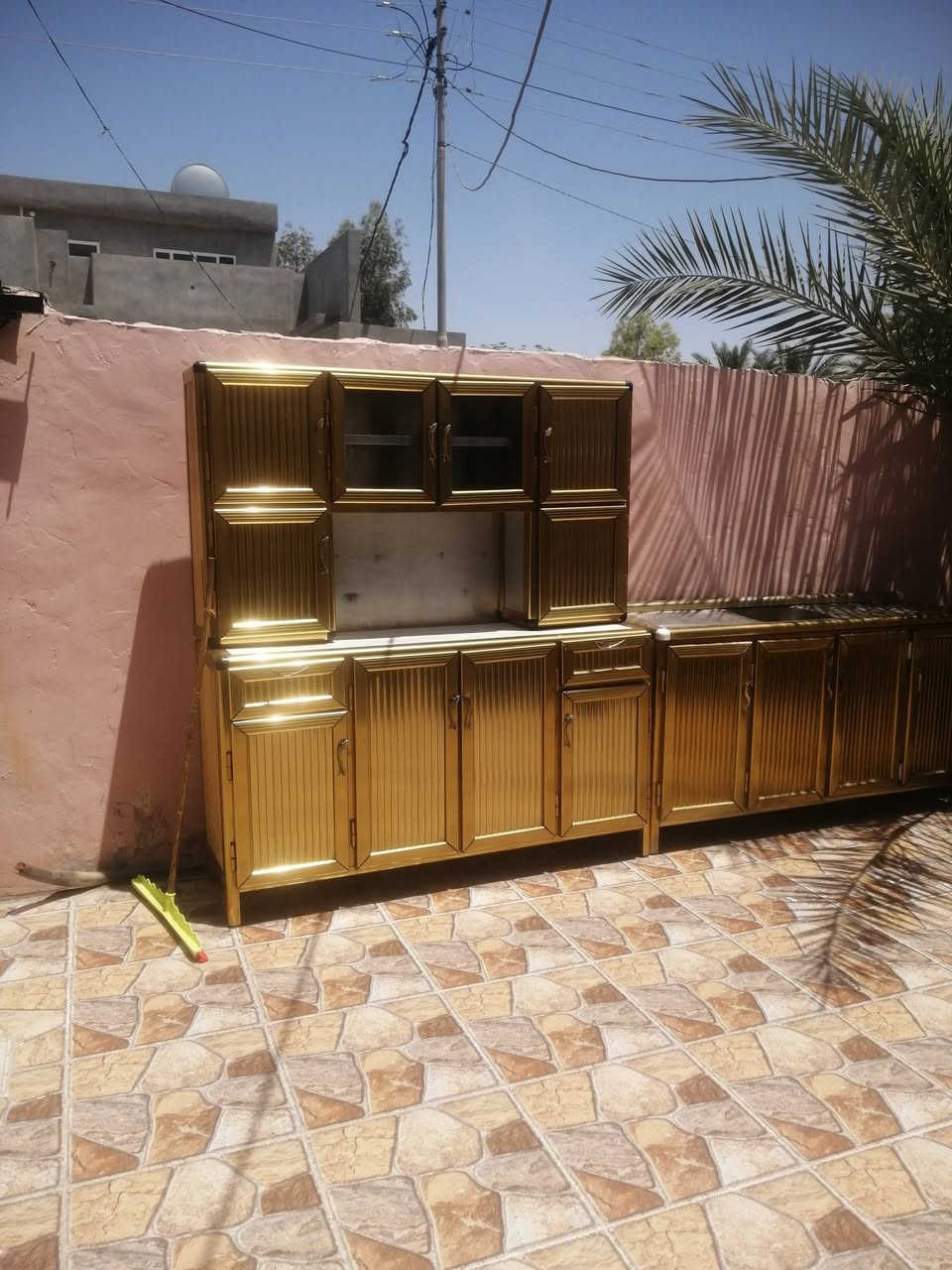كاونتر مستخدم للبيع نضيف ***********
