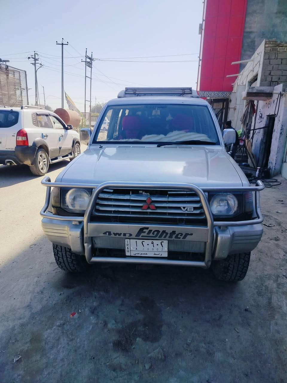 السلام عليكم من رخصه الأدمن باجيرو موديل 91رقم واسط مشروع وطني مكينه وكير اوتو ففتي تخم تاير كهربائيات شغاله دواخل نضيفه تم تاير سياره خير من الله 
مكان السيارة بابل الحمزه الغربي 
السعر 42 وبيه مجال 
شرط التحويل 
موبايل ***********
***********
