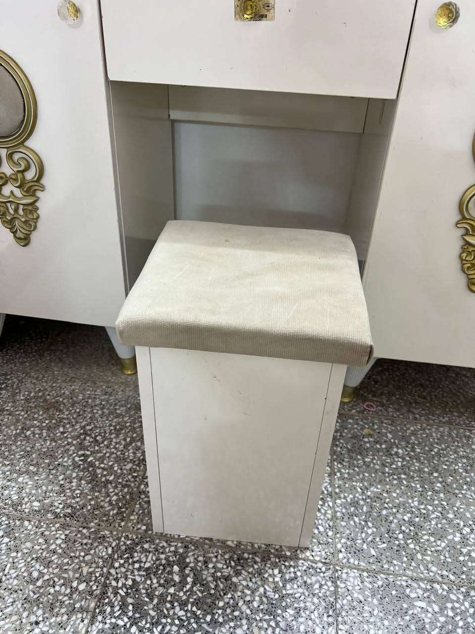 غرفه9 قطع كلش نضيفه 
سعرها 550 بيها مجال للشراي 
نجف حي العداله النجف, العراق


**إذا كنت صاحب هذا الإعلان وتريد حذفه لأي سبب، رجاءا أرسل رسالة إلى الدعم الفني**