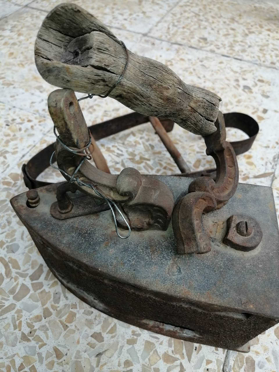 للبيع سعر الباب ٥٠ الف


**إذا كنت صاحب هذا الإعلان وتريد حذفه لأي سبب، رجاءا أرسل رسالة إلى الدعم الفني**