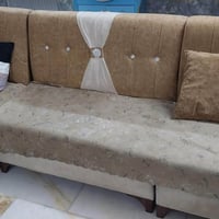 ديوان • ١٠ مقاعد • نظيفة ٩٠٪