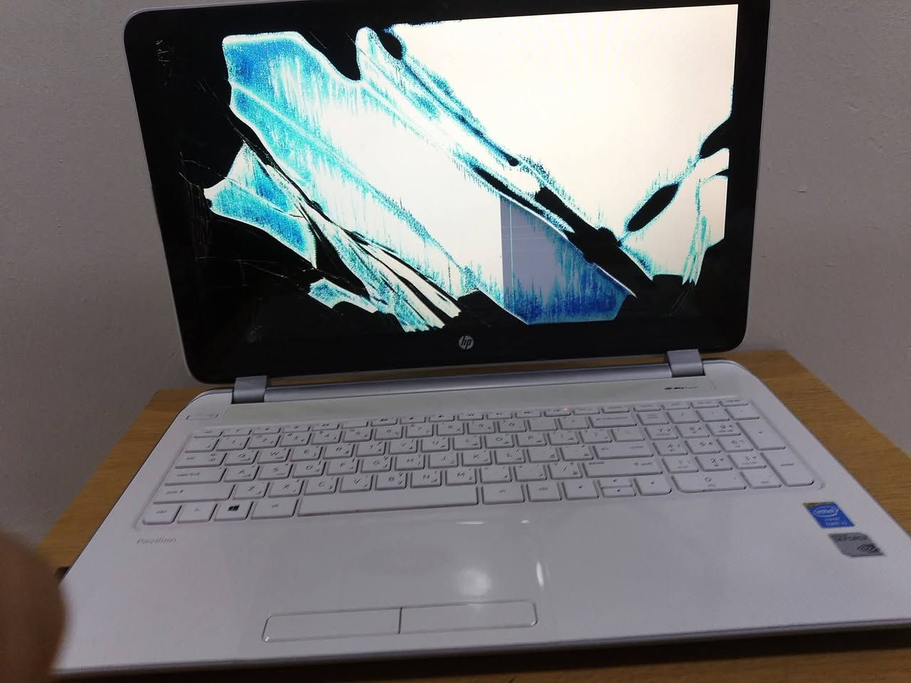 💻 لابتوب HP للبيع 🔧
مواصفات الجهاز:

✅ Core i5

✅ الجيل الرابع

✅ رام 4GB

✅ كرت شاشه  خارجي النفيديا 2 كيكه 

✅ بدون هارد

⚠️ الشاشة عاطلة وتحتاج تبديل

مناسب للتصليح أو قطع غيار 👌
 
💰 السعر: 75 ألف  بي مجال

وبعض الازرار عطله


**إذا كنت صاحب هذا الإعلان وتريد حذفه لأي سبب، رجاءا أرسل رسالة إلى الدعم الفني**