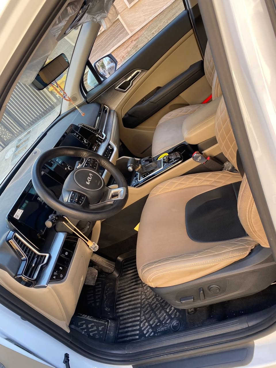 للبيع سياره سبورتج ٢٠٢٥ ماشيه ١٢ الف
فور ويل 
 • فتحة سقف
نقطه عمياء 
 • مقاعد أمامية كهربائية

 • داخلية بيانو بلاك

 • كشنات تدفئة

 • ستيرن تدفئة

 • تحكم ستيرن جهتين

 • حساسات أمامية وخلفية

 • شاشة + كاميرا 

 • لايت LED + بك لايت LED

 • صندوق كهربائي

 • تشغيل عن بعد 

  • بصمة 

بيها تبديل عدد ٢ مجاني 

المكان بغداد المنصور 

📞 للاستفسار والاتصال فقط: *********** بي وات ساب ايضا  السعر ٢٦٠
