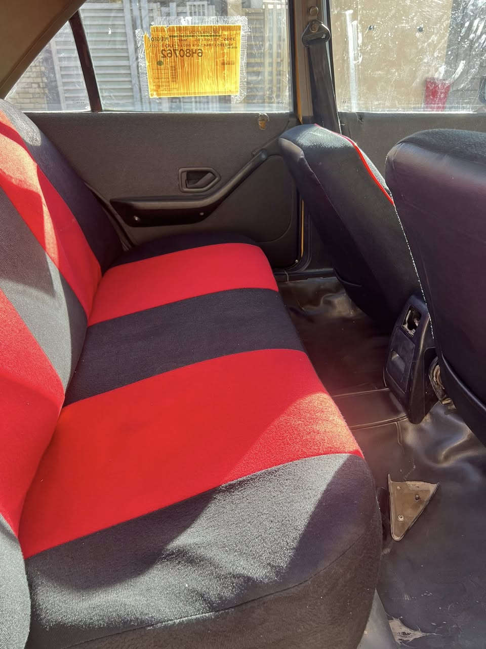 بيجو بارص 2011 مصبوغه عام  وعندي صورهه قبل الفرن لان جارده مكينه فرنسي كير مكفولات داخلهه وخارجهه نضيف جدا تبريد مايشتغل مصفره هيئه وغرامه باسمي رقم إنكليزي  السعر 35 مكاني بغداد ***********
