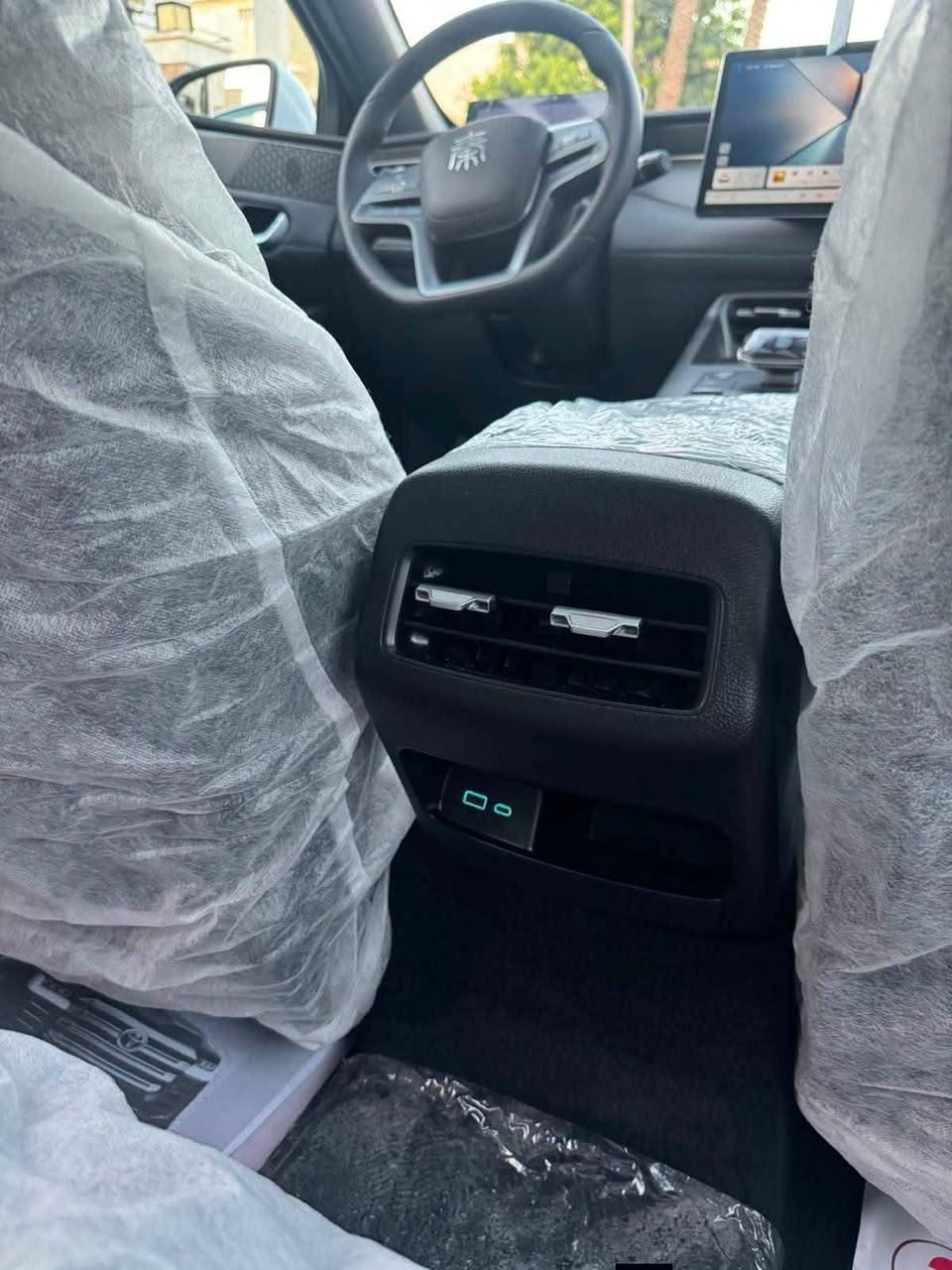 #للبيع بي وايدي جن بلس BYD QIN PLUS
موديل 2025 ماشيه 20 الاف فقط السيارة  كفاله عامه  
مواصفاتهاا معروفه
ملاحضه بيها خدوش بسيطه بدعاميه فقط 
سياره رقم بغداد بأسمي مداور ثاني يوم 
للاستفسار الاتصال على الرقم  
***********
