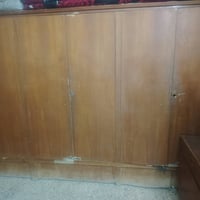 هية كاملة بس مصورت بس هذني السعر 120وبيها مجال الاستفسار 07827992415 ي...