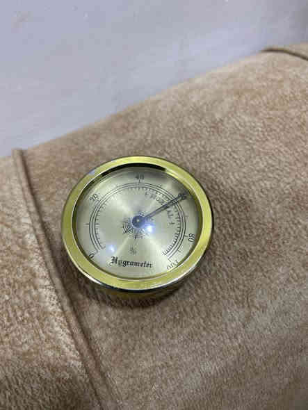 سلام عليكم شباب زوج محارير اصلية للبيع شراي اتصل مكاني بغداد الدورة شارع ٦٠ رجاءً لحد يكول ظملياهن تعال اخذهن واذا ماعندك مجال اكو توصيل 🚚 
***********
