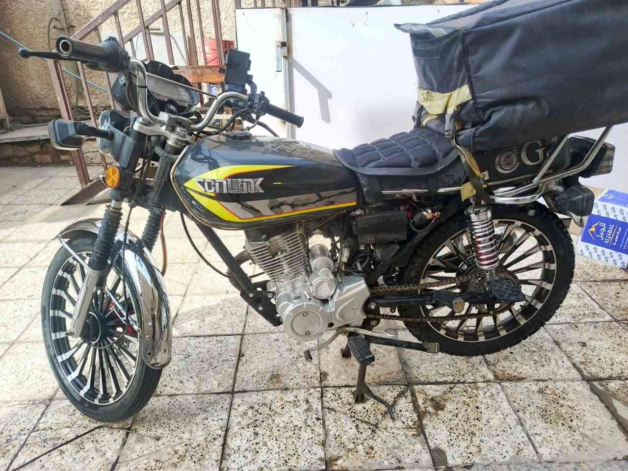 سولنيك للبيع موديل 25 محرك 200 دراجه بعدها جديده مكينه طك كارتون شوفت عينكم دراجه شلعتها تشك الكاع السعر 700 وبيها مجال مكاني بغداد للتواصل ***********
