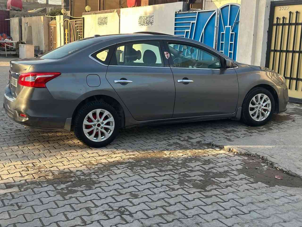 السلام عليكم
نيسان سنترا ٢٠١٧ sv 

فول مواصفات 

فتحه بصمه ابواب +صندوگ بصمه تشغيل 

ثلاث انضمه قياده eco+Normal+sport

تحكمات ستيرن 

كروز سرعه 

تبريد ثلج 

كير مكينه مكفولات شرط

حداديه امامي خلفي جديد 

تخم تاير 

دعاميه خلفيه صبغ فقط الباقي مكفول سونار مرفق مع الصور

رقم دولي باسمي شخصيا وين ميعجبك تحول باي مرور 

السعر ٩٨ وبيه مجال 
مكان السياره بغداد ابي غريب 

الخاص مفتوح او الاتصال على الرقم 

***********
