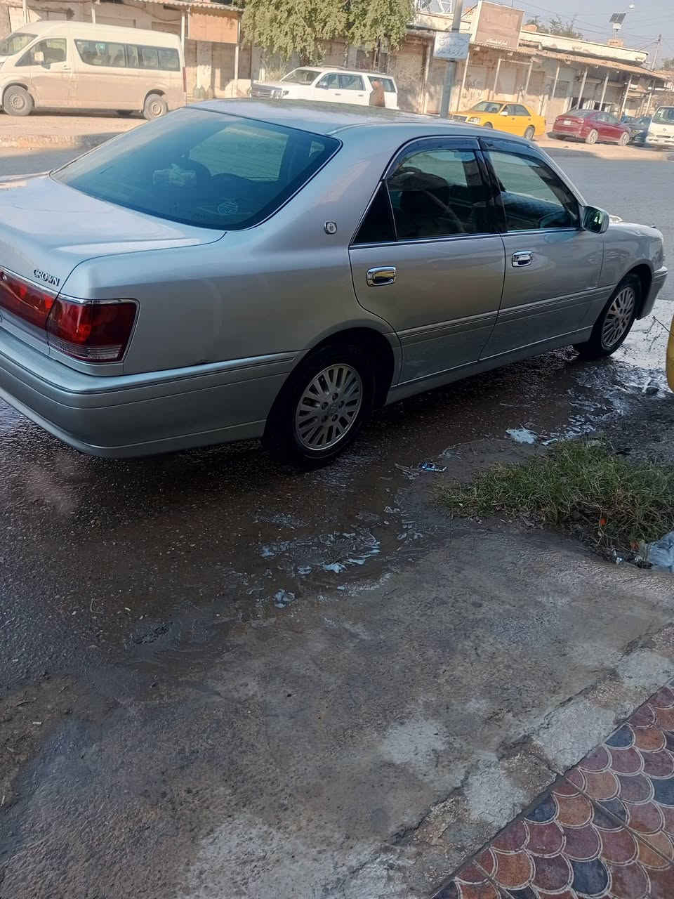 السلام عليكم 
فول مواصفات عدا الفتحه 
٤ دكم 
كرستال اصل 
برده خلفيه 
ثلاجه 
مدفوعه كمرك 
مداور ثاني يوم 
دواخل جلد اسود 
كير مكينه حداديه جدد كفاله 
كفاله عامه من تبديل وضربه وكصه ونقل الجثه 
بيع او مراوس حسب القناعه 
السعر 125
مكان نجف 
***********
