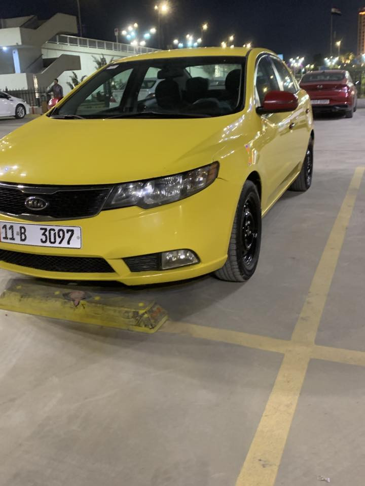 سلام وعليكم
فورتي موديل ٢٠١٣ وارد امريكي 
سيارة خير من الله مابيها اي نواقص مكينة كير صدر تخم تاير سيارة جاهزة على اربعة وعشرين حباية
رقم انگليزي بغداد باسمي 
عنوان السيارة بغداد 
للتواصل ***********
