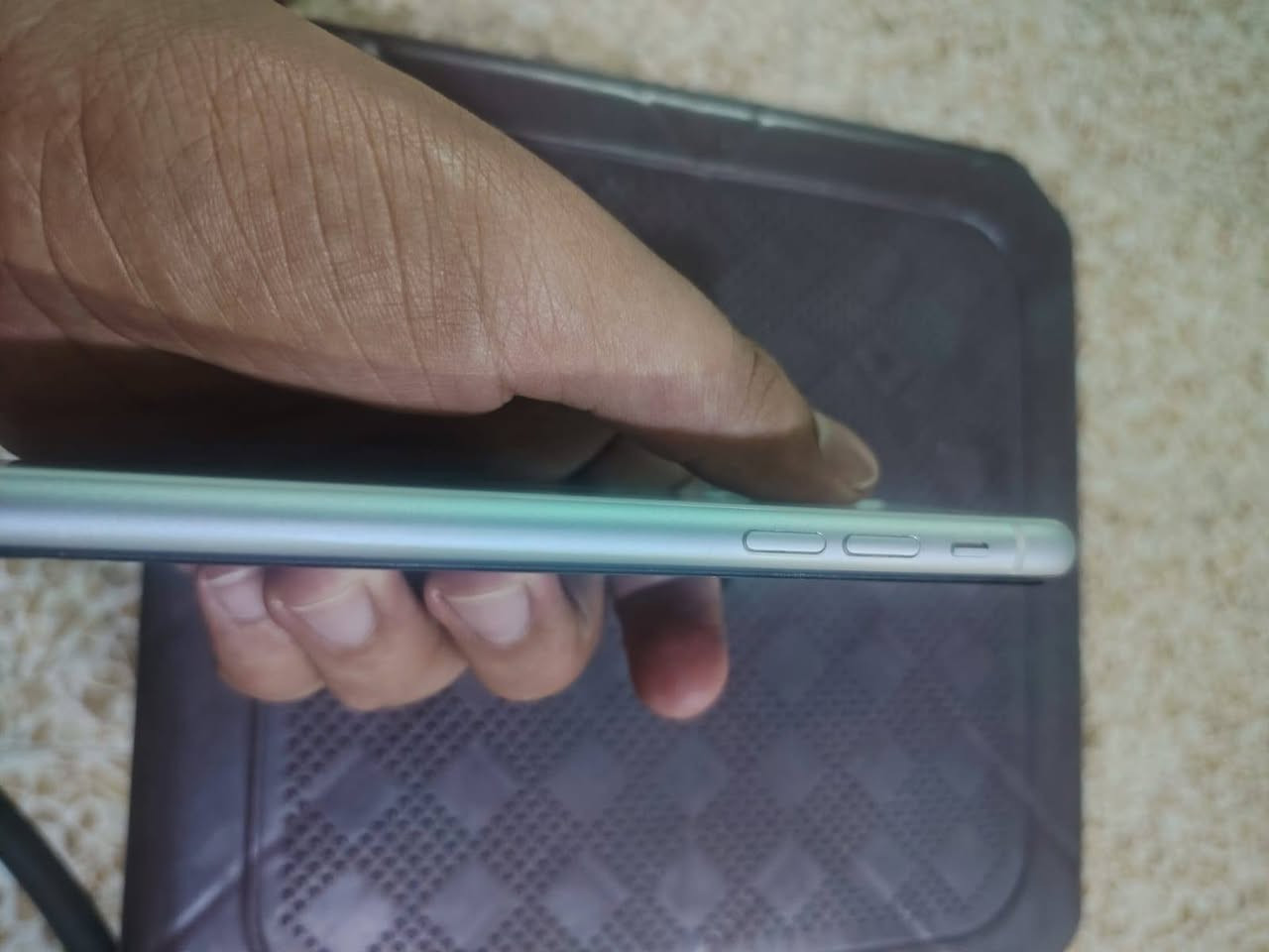 السلام عليكم
ايفون 11عادي
استعمال قليل
ذاكره 64 
بطاريه 87 قطاره مال شحن 
نموذج m
مامفتوح ولا اي شي شرط
سعر مناسب اد شراي تعال خاص


**إذا كنت صاحب هذا الإعلان وتريد حذفه لأي سبب، رجاءا أرسل رسالة إلى الدعم الفني**