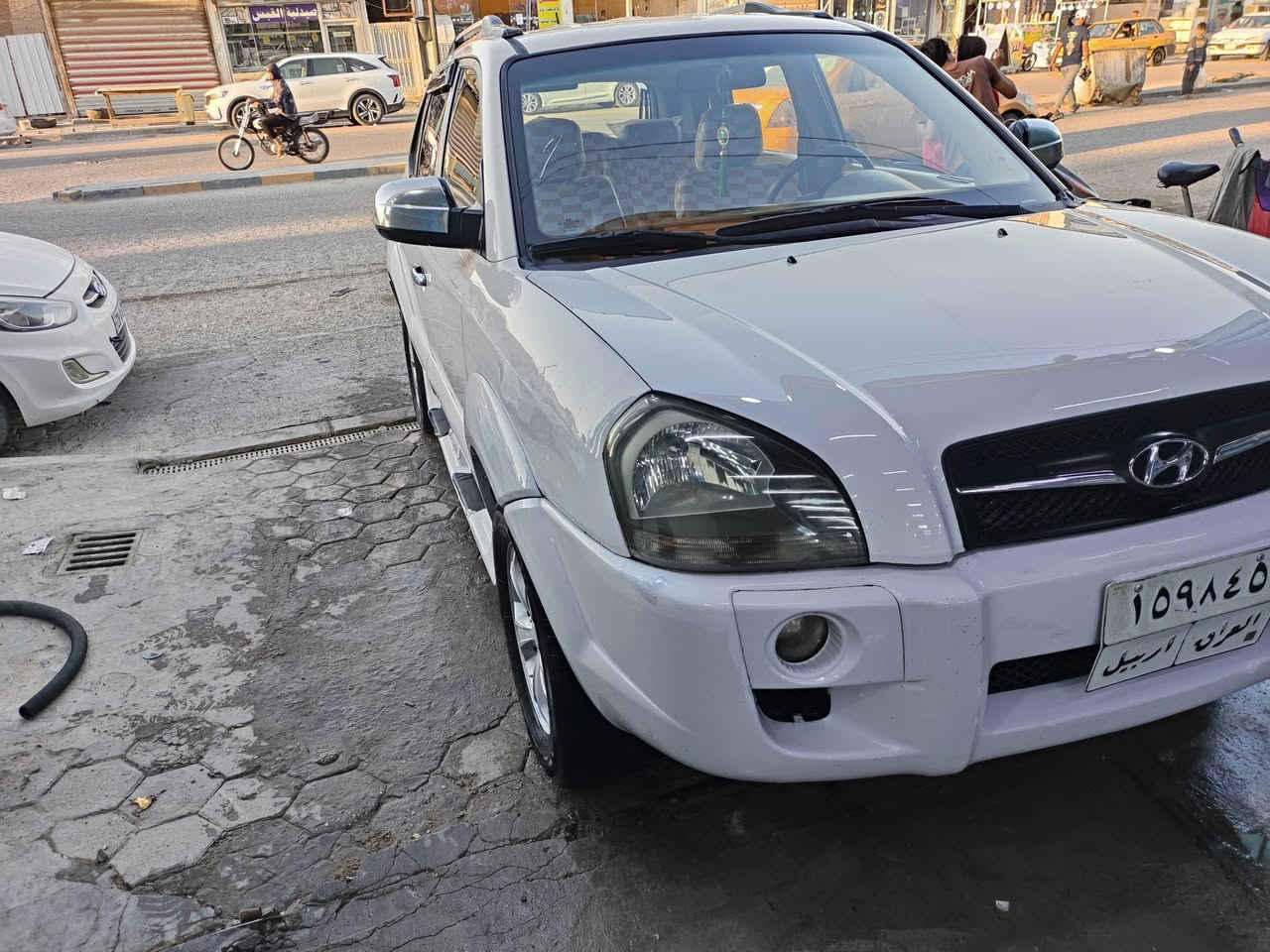 اسلام عليكم 
توسانا 2009 
جديده مكفوله 
عدا باب السايق 
مكينه 2000
كير مكينه 
تبريد 
كوله جاهز 
المكان النجف 
السعر 112
*********** واتس اب اكو
