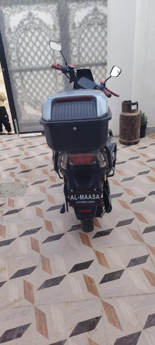 شحن نوع ماسا نضافه100/100 مستخدم اقل الشهر 
موديل 2026
ملف3500
6بطاريات 
بلوتوث 
سويجات 2+ كرت +خوذه 
دراجه بعده زيرو 
سعر 700الف مكان رمادي 6كيلو 
***********
