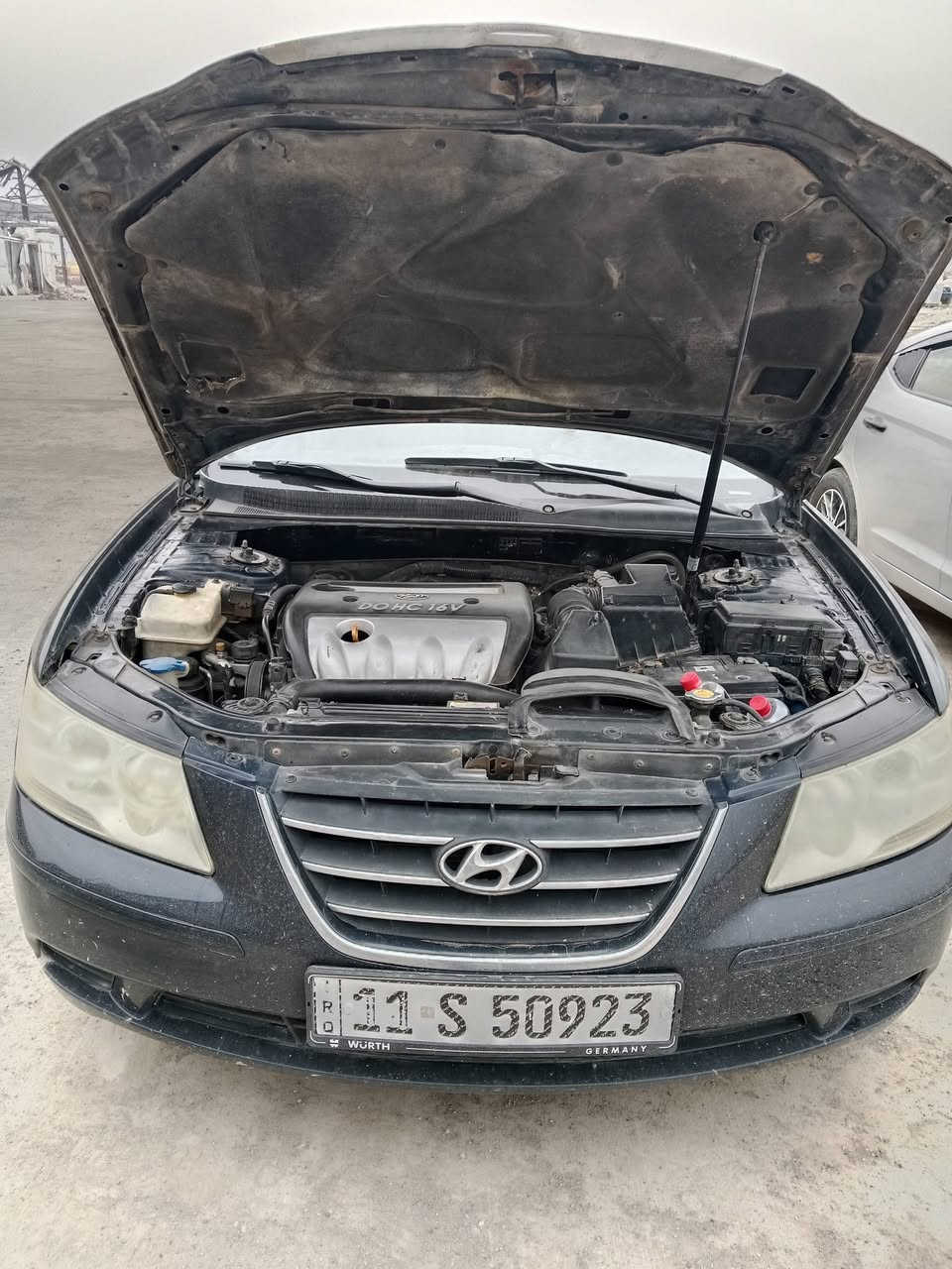 السلام عليكم للبيع سوناتا 2007 مكينه 2400رقم بغداد بسمي سعر 90 وبيها مجال ***********
