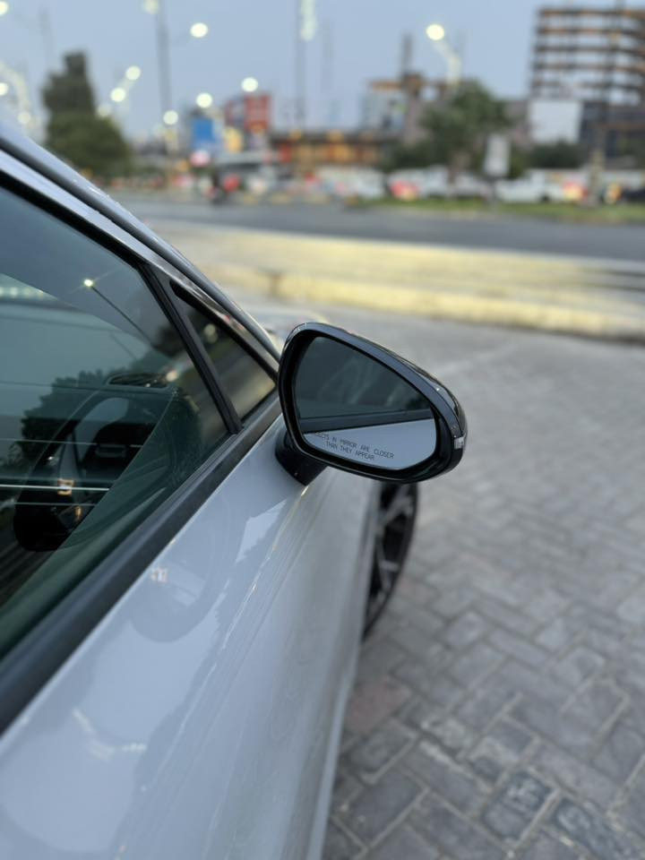 K5 gt line2025
السلام عليكم للبيع k5 2025 gt line السيارة ماشية 3 الف ميل حادثها فقط جاملغ خلفي وقبق جنطة بدون ايرباك بجم كبس السعر 207ورقة وبي مجال بسيط للطيبين  مكان السيارة بغداد للاستفسار ***********
